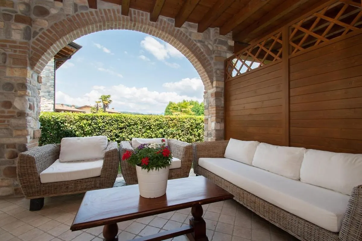 Tavaredo House Polpenazze del Garda Itálie
