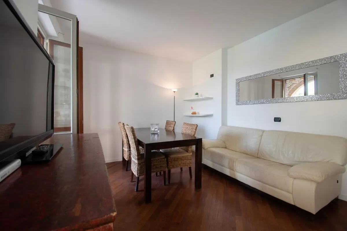 Tavaredo House Polpenazze del Garda Apartmán